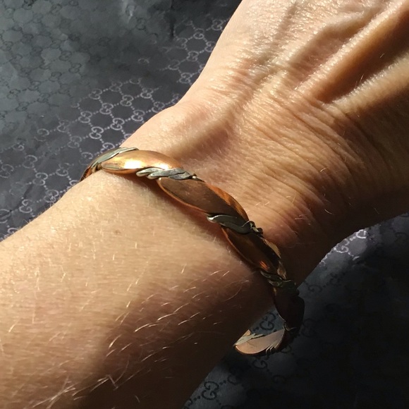 Magnetic copper cuff bangle, essential minerals - Picture 6 of 8